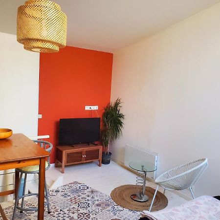 Appartement En Duplex Viviers Exterior foto